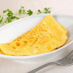 Ile kalorii ma omlet? Poznaj dokładną kaloryczność wszystkich rodzajów