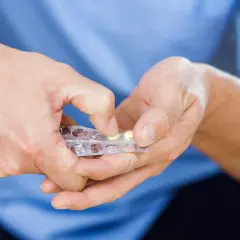Jak długo brać witaminę B12? Eksperci wyjaśniają