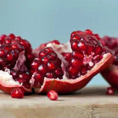 Ile kalorii ma granat: poznaj prawdziwą wartość odżywczą tego superfoodu