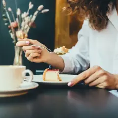 Ile kalorii trzeba zjeść żeby przytyć 1 kg? Prosty sposób na masę