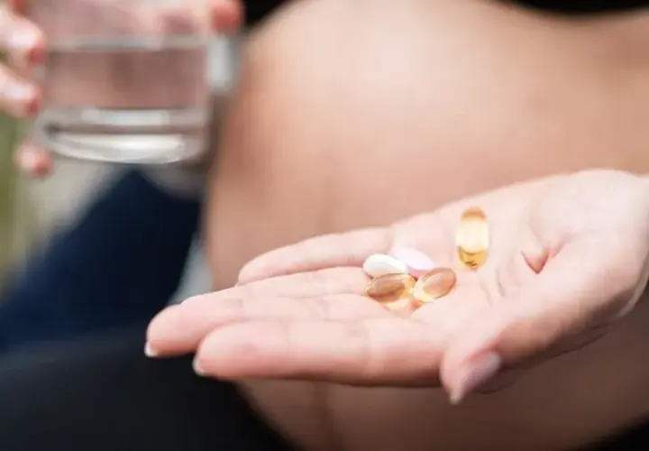 Witaminy dla ciężarnych: Top 5 niezbędnych suplementów