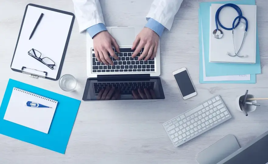 Urolog: Dlaczego i kiedy iść? Profilaktyka dla zdrowia mężczyzn