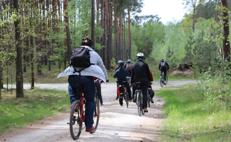 Jazda na rowerze 12 km - ile kalorii naprawdę spalisz? Dowiedz się!