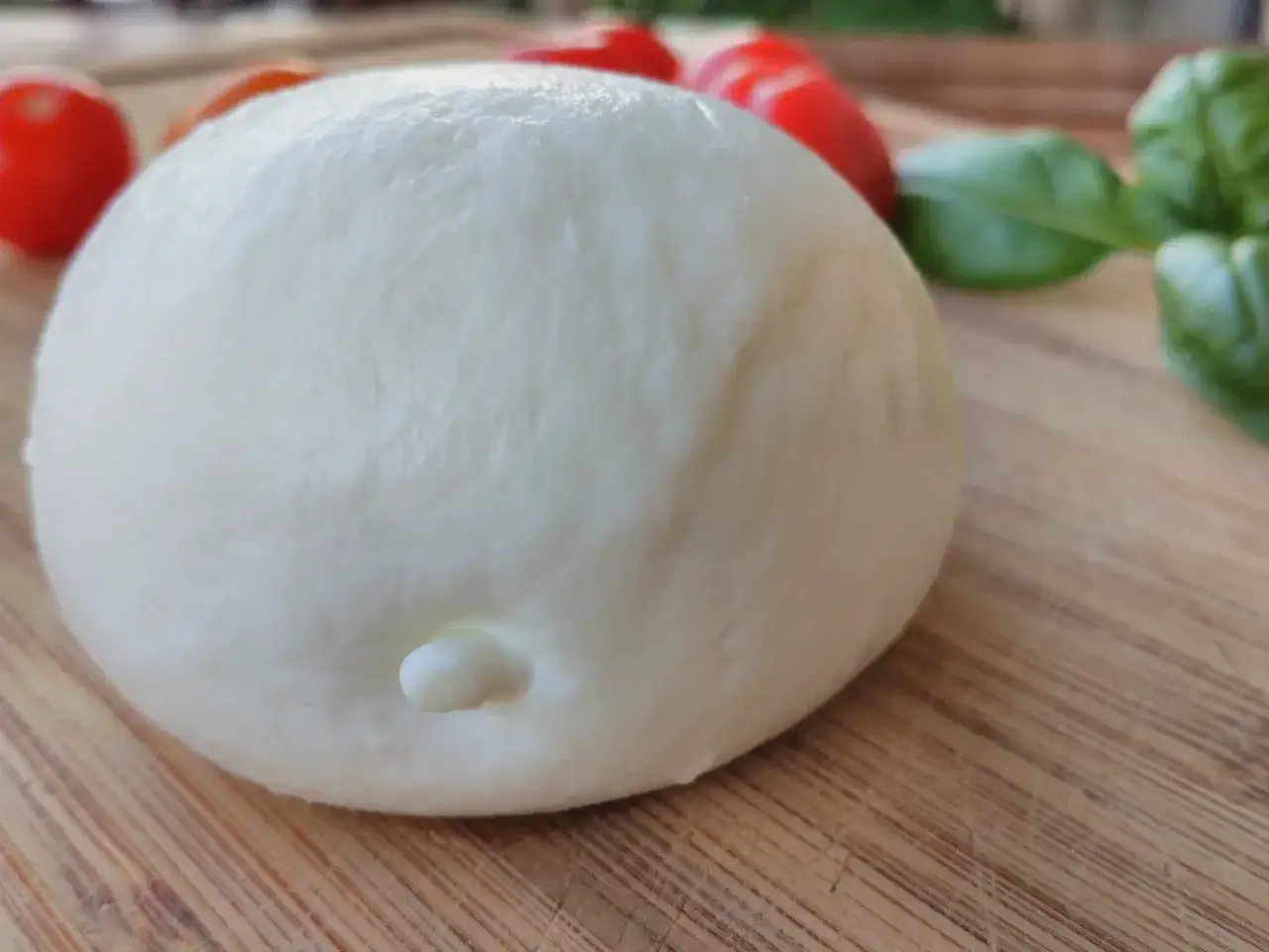 Zdjęcie Ile kalorii ma mozzarella: poznaj wartości odżywcze różnych rodzajów sera